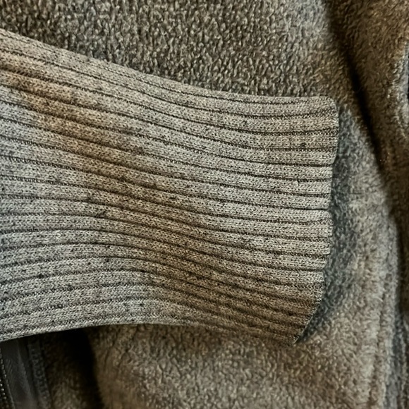 American Eagle Outfitters Gray Fleece Style Zip Up Hooded Jacket S - Picture 6 of 16